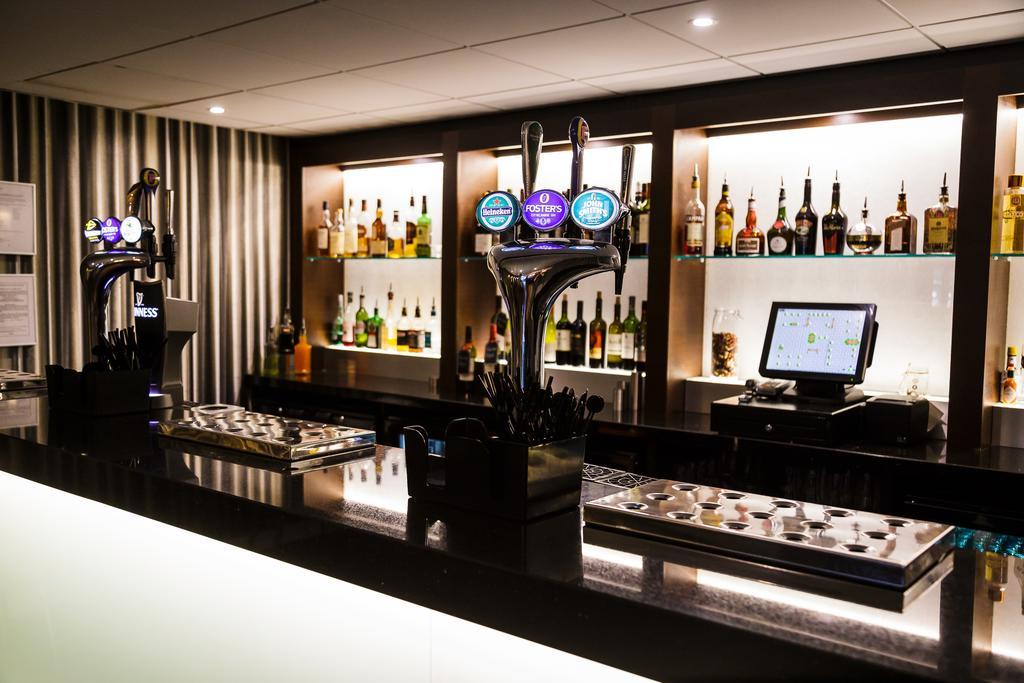 Novotel Stevenage Exterior photo