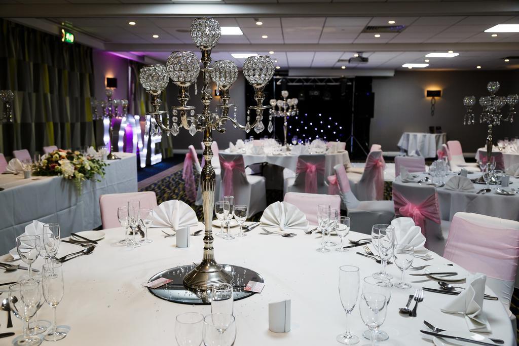 Novotel Stevenage Exterior photo